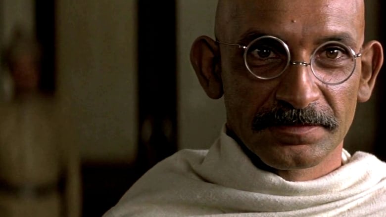кадр из фильма Ганди