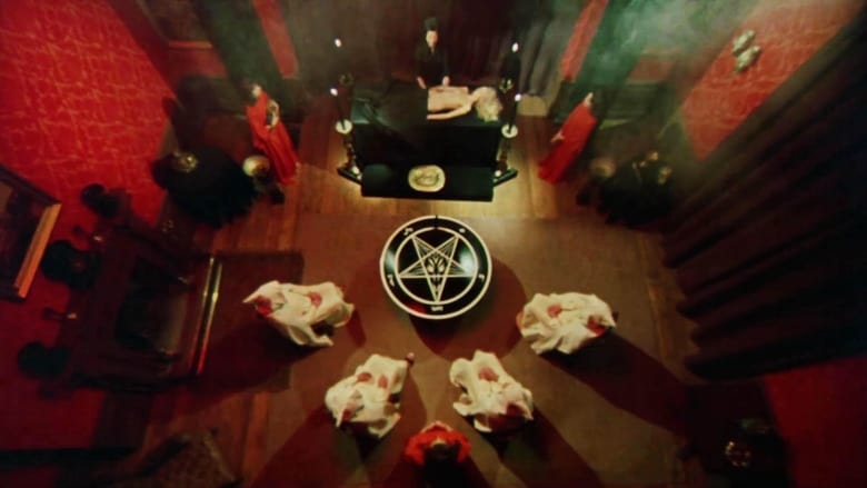 кадр из фильма The Satanic Rites of Dracula