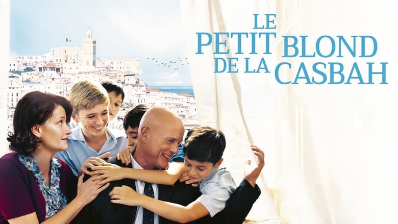 кадр из фильма Le petit blond de la casbah