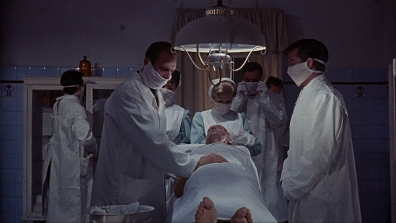 кадр из фильма L'orribile segreto del Dr. Hichcock