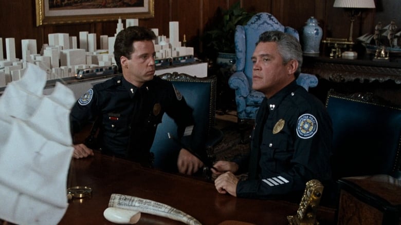 кадр из фильма Полицейская академия 6: Город в осаде