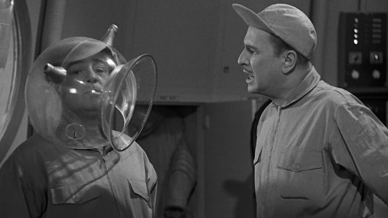 кадр из фильма Эбботт и Костелло отправляются на Марс