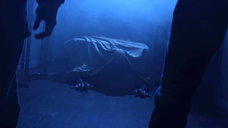 кадр из фильма Под кроватью