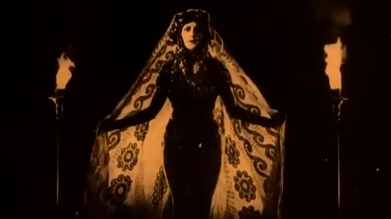 кадр из фильма Helena