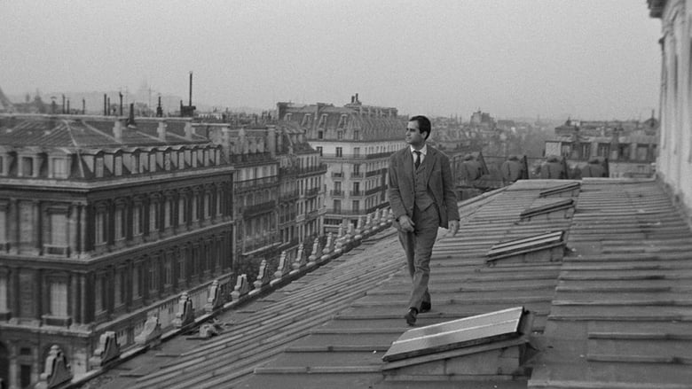 кадр из фильма Париж принадлежит нам