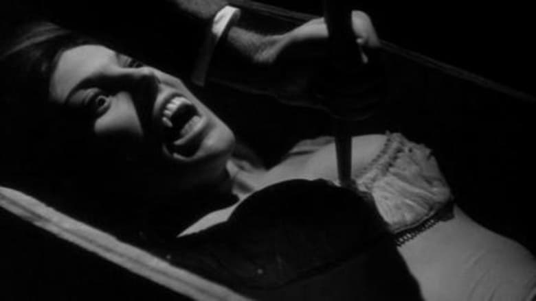 кадр из фильма La strage dei vampiri