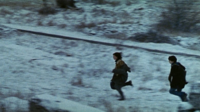 кадр из фильма Холодная вода