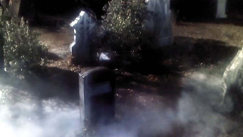 кадр из фильма Возвращение живых мертвецов 2