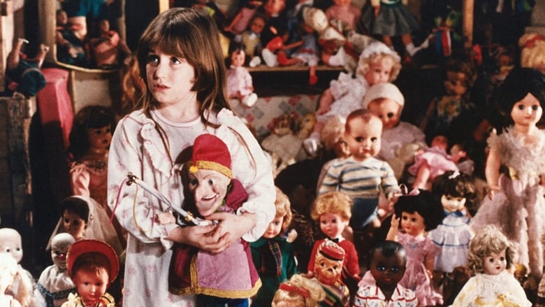 кадр из фильма Куклы