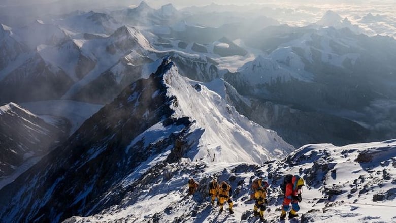 кадр из фильма Lost on Everest