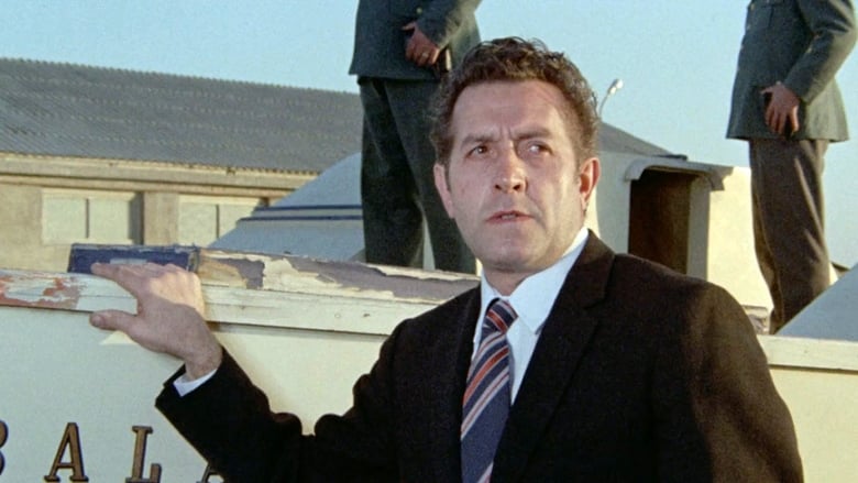 кадр из фильма La polizia ringrazia