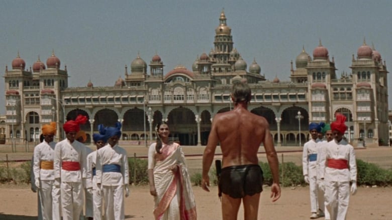 кадр из фильма Тарзан едет в Индию
