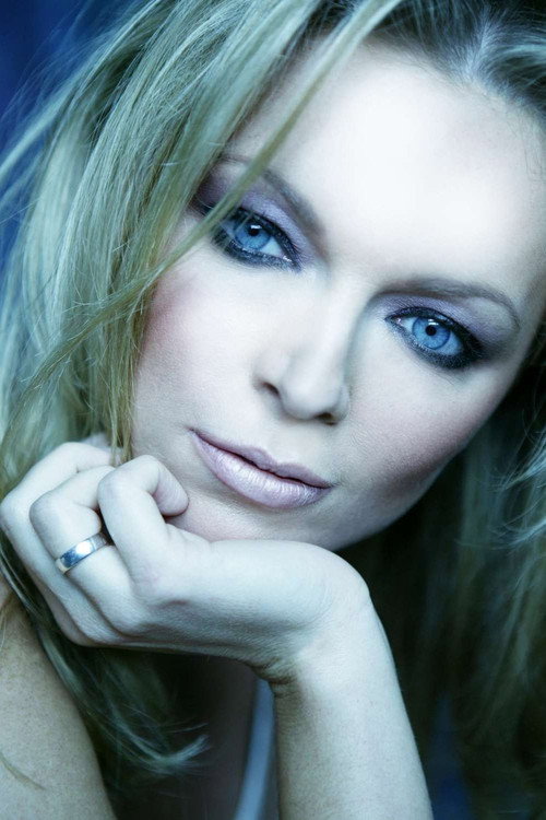 Анна Мариа Jопек