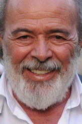 Енгин Цеззар