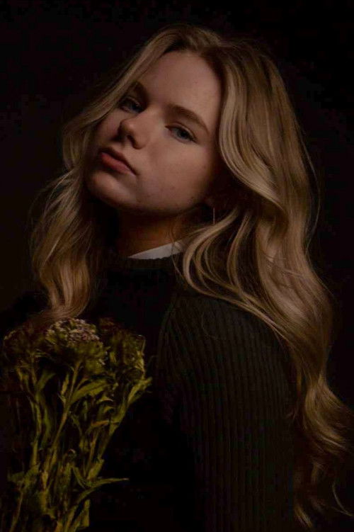 Ребецца Хутцхисон