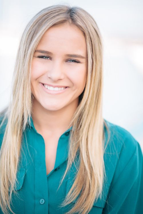 Цйнтхиа Адкиссон