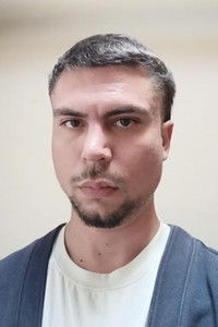 Натхан Неjад