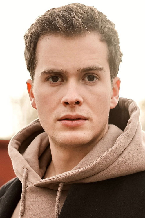 Луцас Бауер