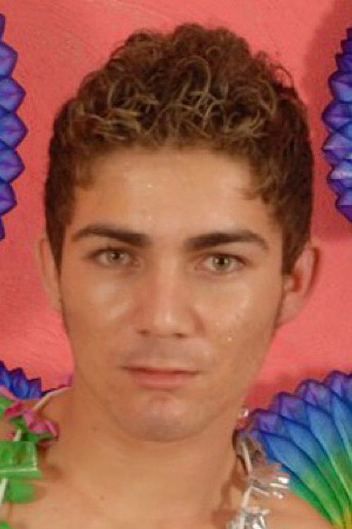 Луигги Кноwлес