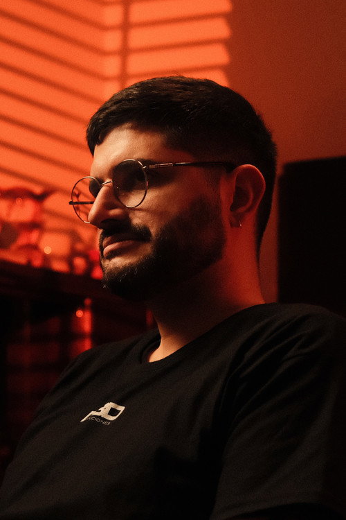 Раúл Емилиано Гонзáлез