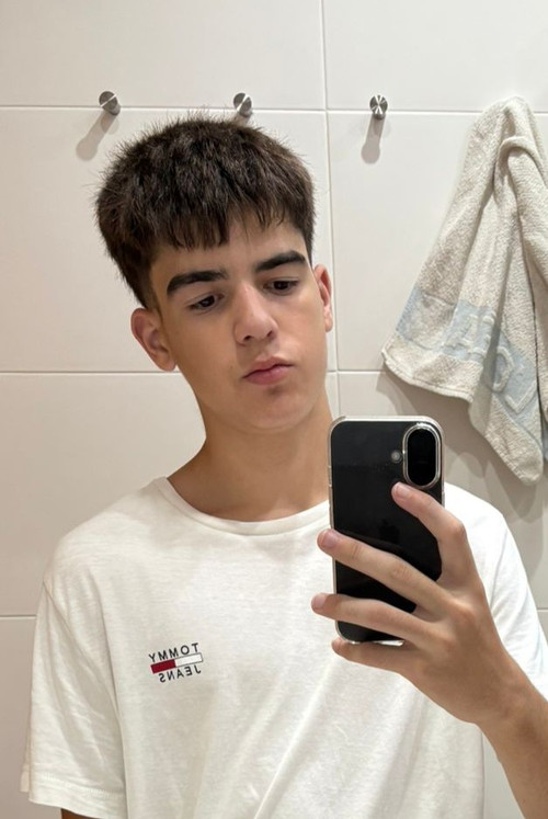 Адриáн Блат