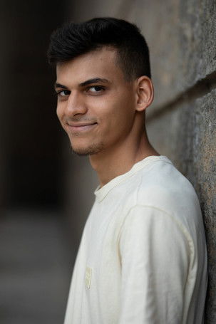 Аиман Мацххоур