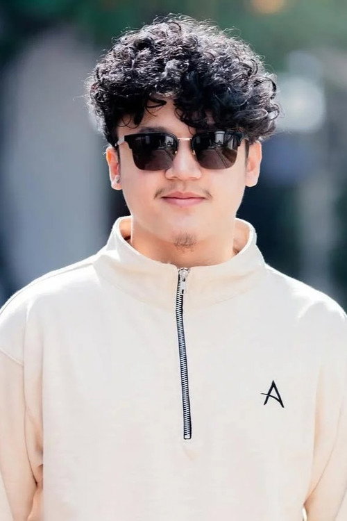 Аайусх Сингх Тхакури