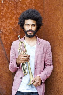 Wайне Туцкер