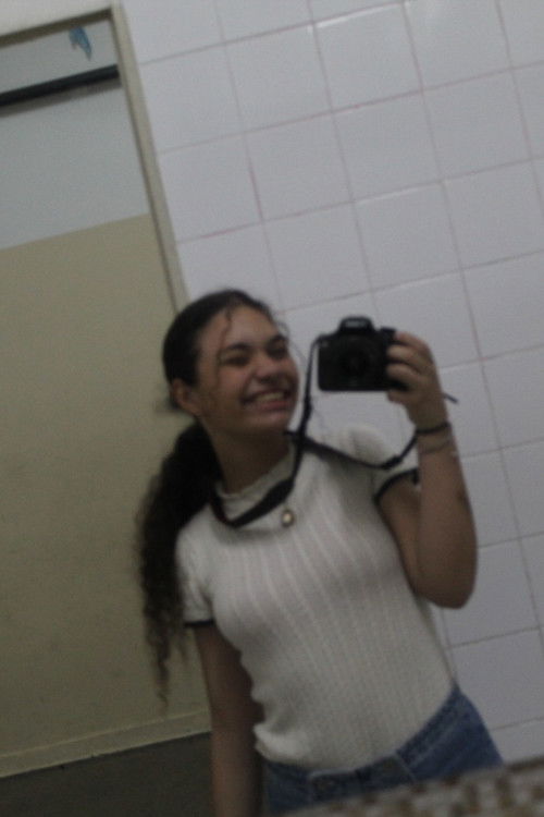 Мариана Оливеира