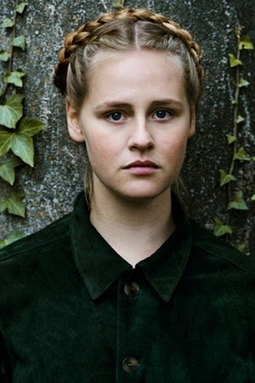 Луцие Холлманн