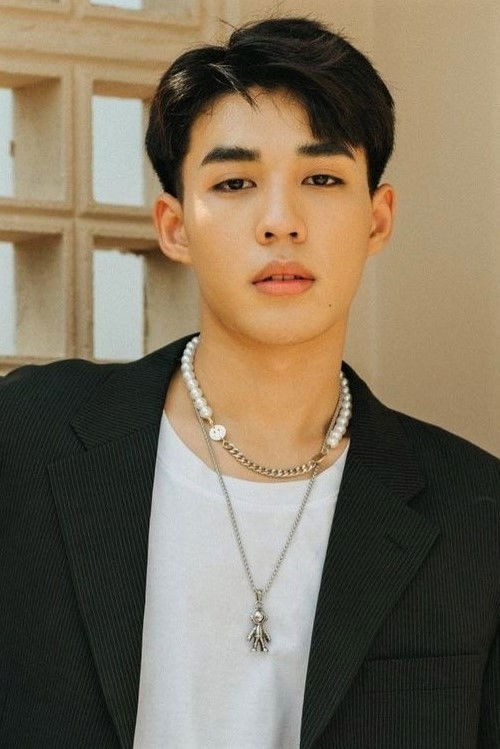 Wорапхон Цхароенсук