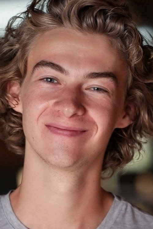 Логан Броwн