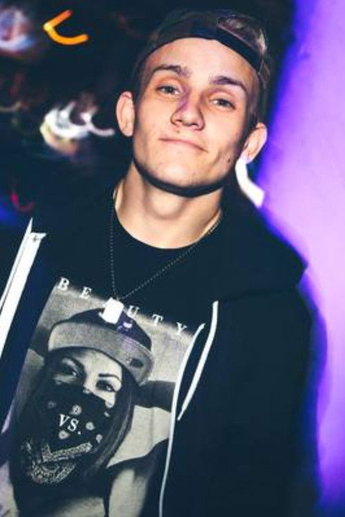 Еиqу Миллер