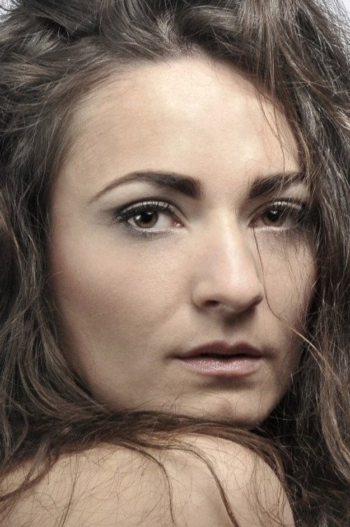 Есзтелла Левкó