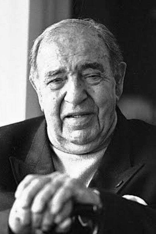 Jулио Алеjандро