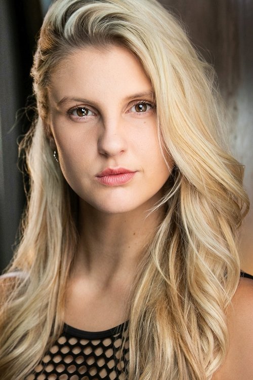 Микайла Jаде