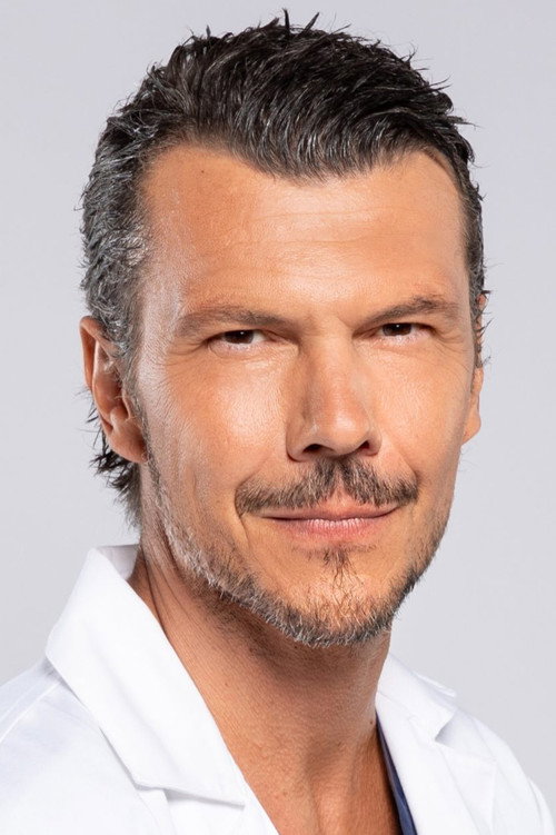 Ιωάννης Παπαζήσης