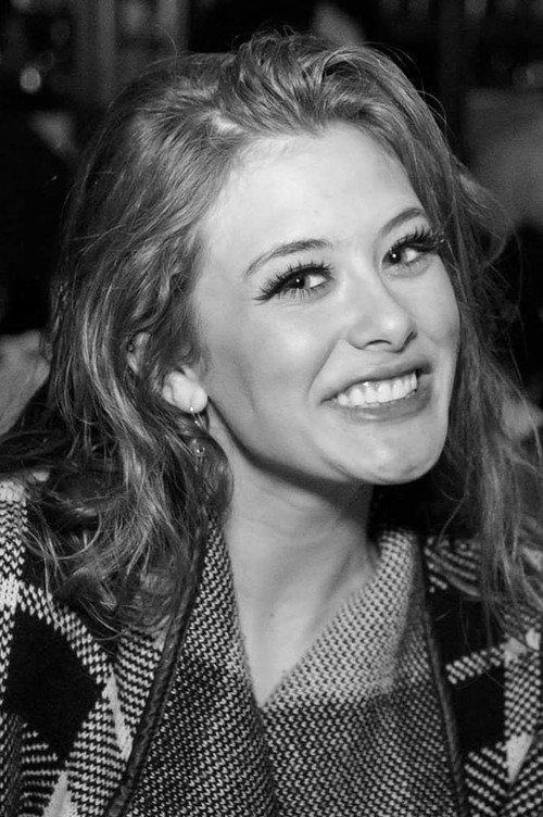 Микаела Портер