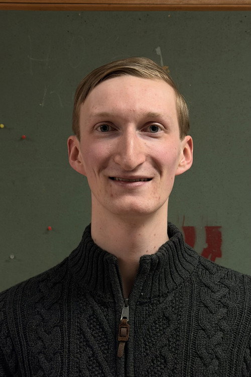 Митцхелл Хйнес