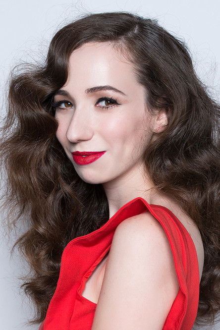 Дина Сендерсон