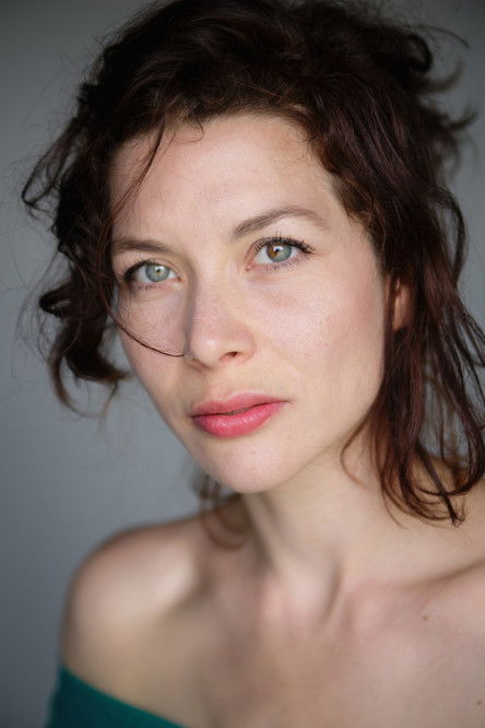 Фабиенне Елаине Холлwеге