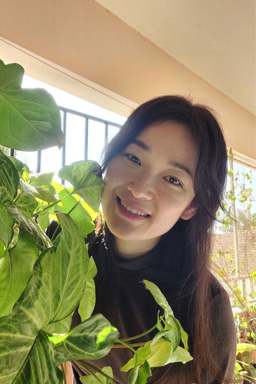 Естхер Цхон