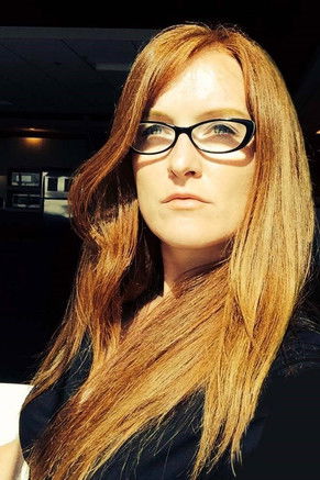 Елаине Боган