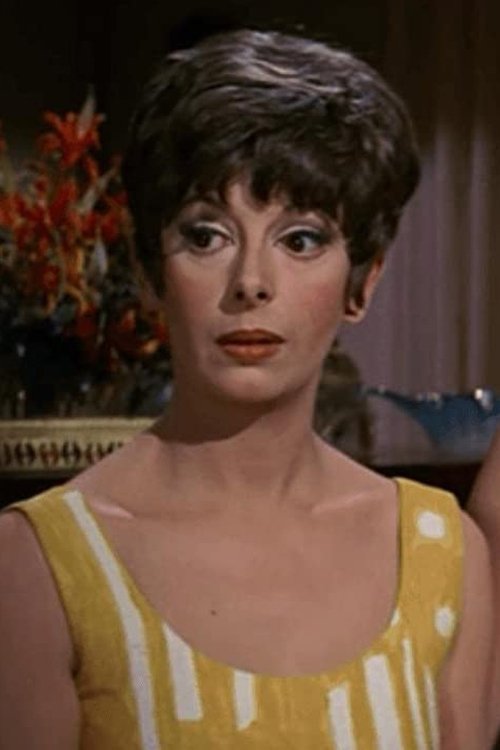  Моника Эванс