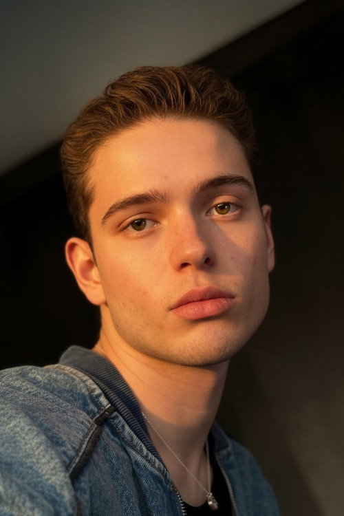 Сантиаго Магро