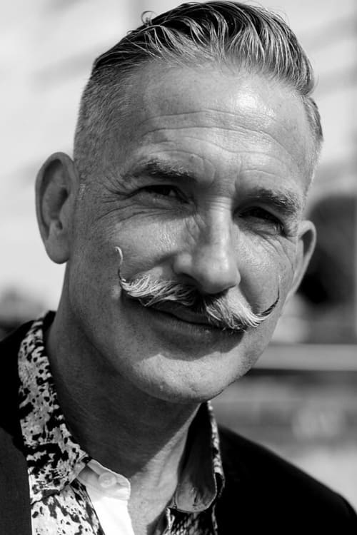  Люк  Кэмпбелл