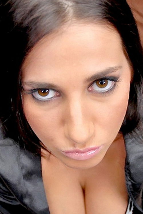 Анна Никова