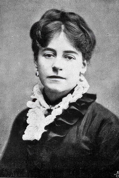 Éмилиенне Дуx