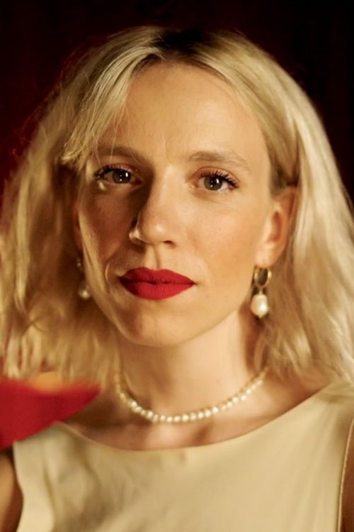 Емма Сехестед Хøег