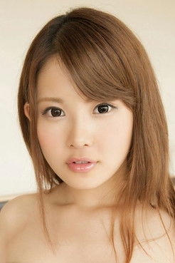 Момо Йурино